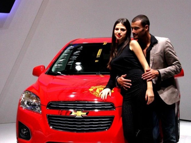 Hôtesse Mondial 2012 stand Chevrolet