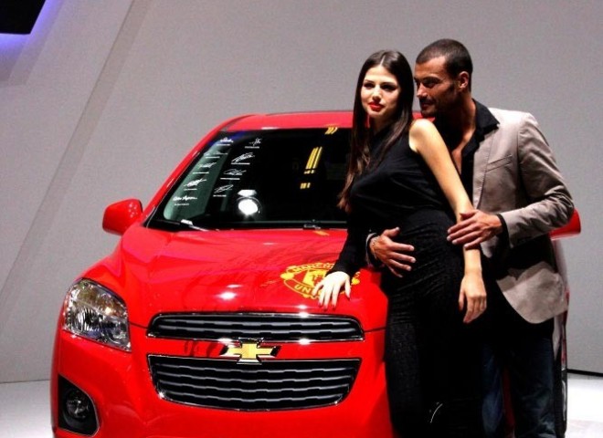 Hôtesse Mondial 2012 stand Chevrolet